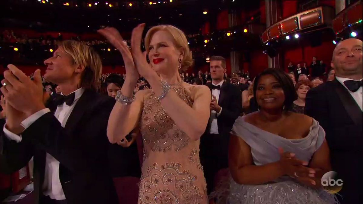 Nicole Kidman applauso